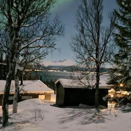 بيت للعطل Hiet- Arctic In The Norwegian Forrest!