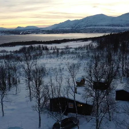 Hiet- Arctic In The Norwegian Forrest! * ترومسو